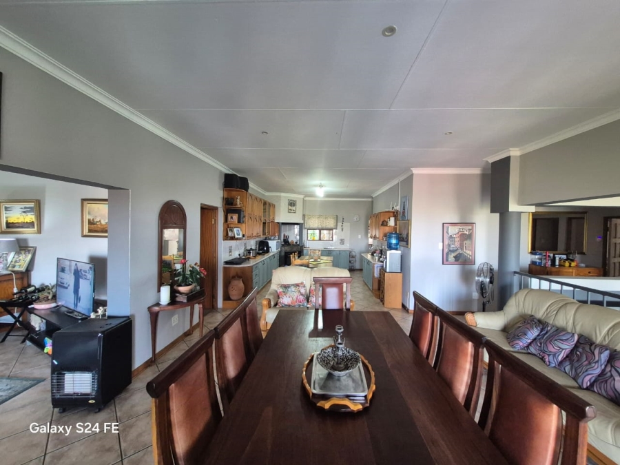 5 Bedroom Property for Sale in Cashan North West